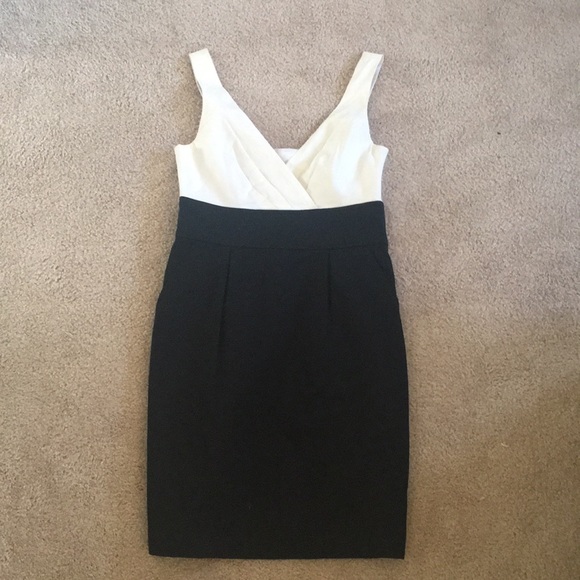 Express Dresses & Skirts - 💃🏼5 items for $15- Express color block dress